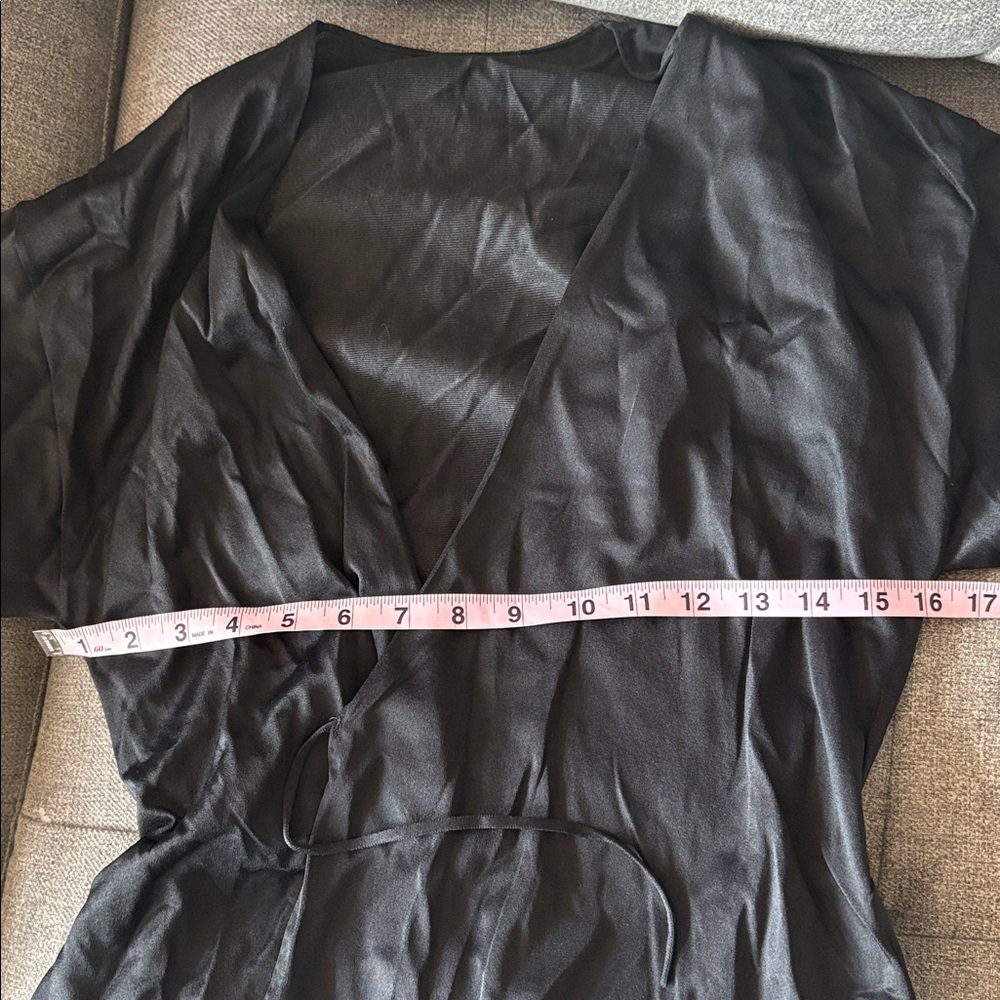 Vintage 1970s Emilio Pucci Black Satin Lace Trim Kimono Robe Nightgown Small - Picture 8 of 8